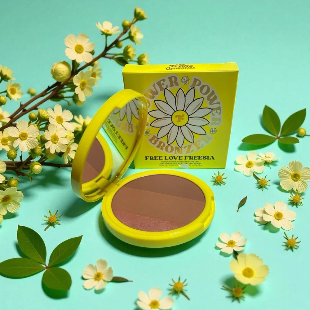Trixie Flower Power Bronzer shade Free Love Freesia NIB